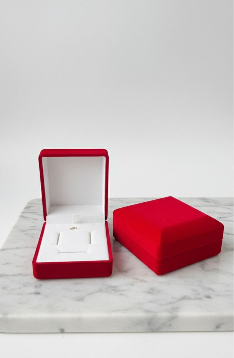 "Aşkın Rengi" Kadife Mücevher Kutusu